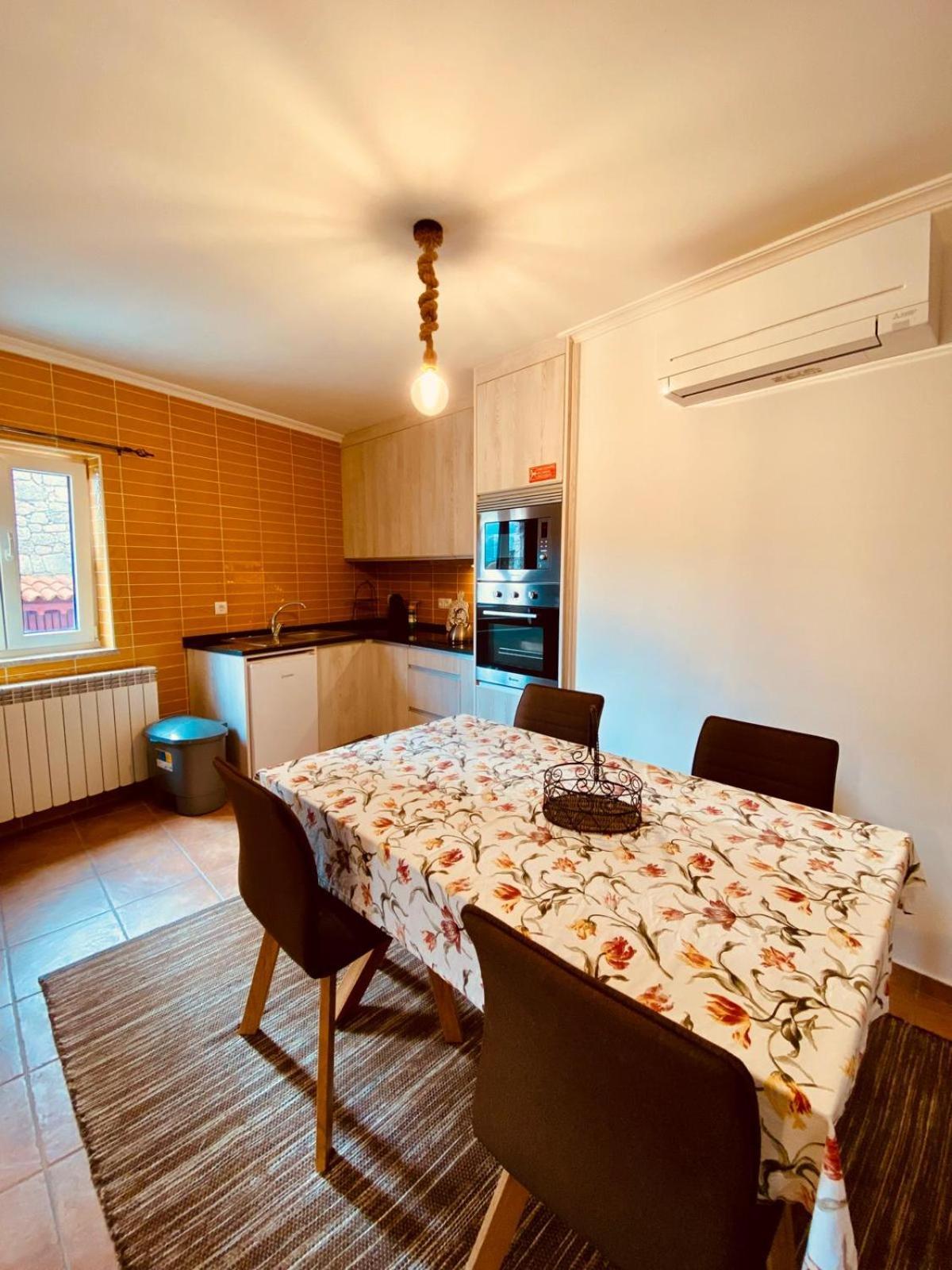 Casas Da Ribeira Pension Seia Buitenkant foto